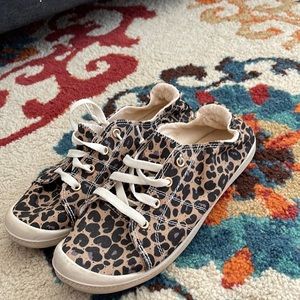 Womens sneakers